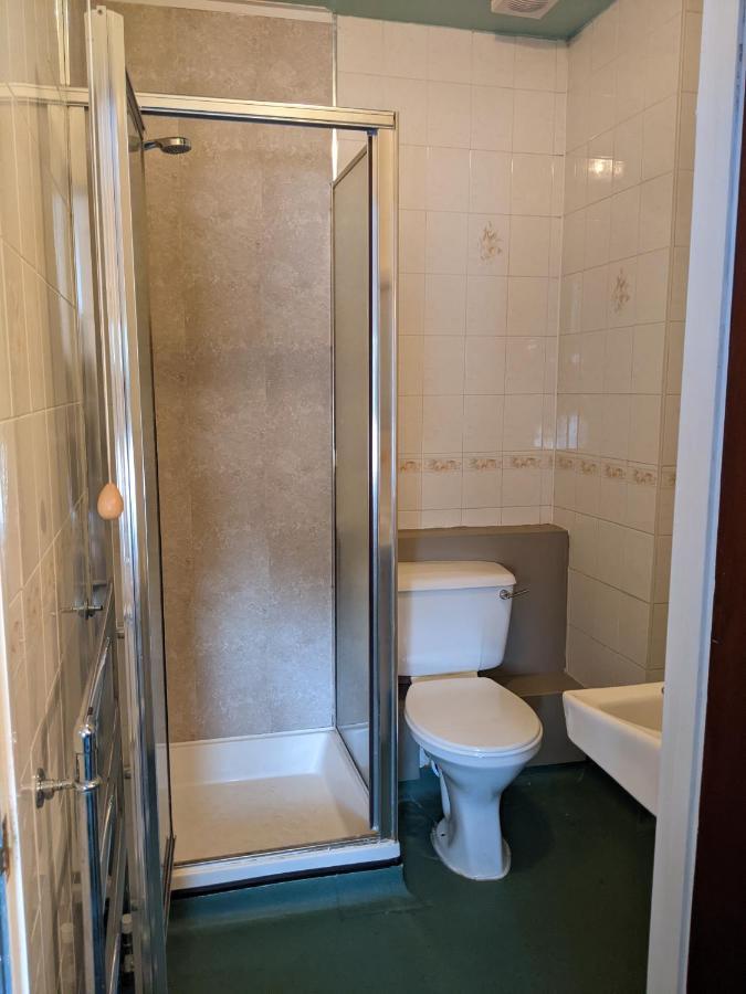 Linden Tree Bed & Breakfast Глостър Екстериор снимка